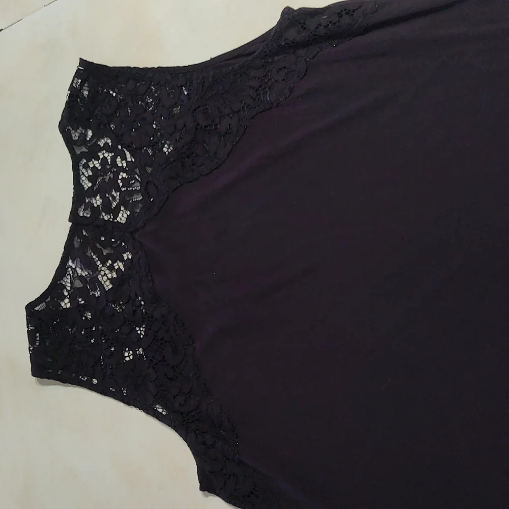 Chelsea 28 Lace Top - Picture 5 of 7